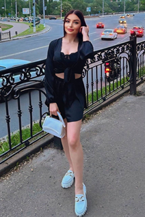 Femme ukrainienne vitalina de kiev avec Brunette cheveux, âge 24