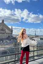 Ukrainian woman alisa from kyiv with Blonde hair age 18 photo-4