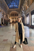 Dating a german girl irina from berlin with Blonde hair 41 years old photo-5