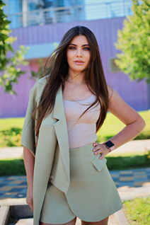 Date ukrainienne nataliia de odessa avec Brunette cheveux, âge 47