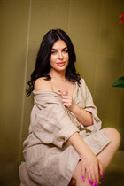 Ukrainian lady marina from kiev with Black hair age 36 photo-4