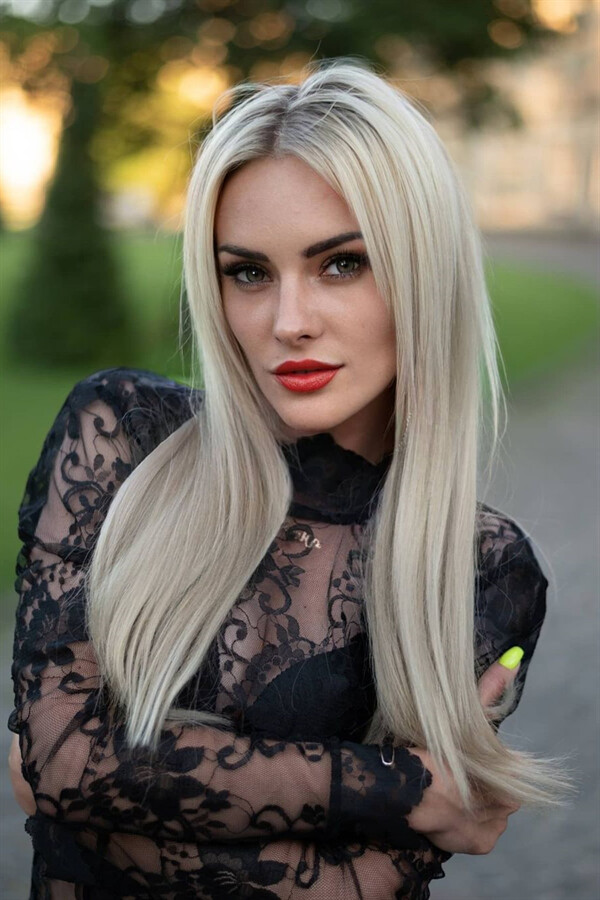 Charming Vikky (35 y.o.) from Kiev with Blonde hair - ID 754450 | LadaDate