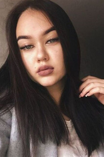 Hot russian mail order bride mariya from nikolaev with Dark Brown hair age 19