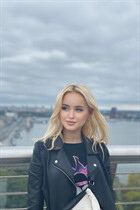 Ukrainian pretty girl alyona from kremenchug with Blonde hair age 26 photo-14