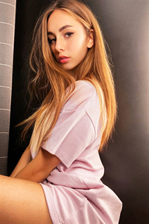 Pretty ukrainian lady anastasia from vinnitsa with Light Brown hair age 20