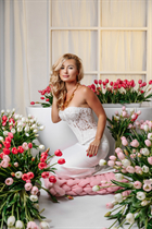 Beautiful woman of ukrainian iryna from uzhgorod with Light Brown hair age 39 photo-7