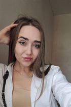 Dating ukrainian woman olena from kremenchuk with Light Brown hair age 28 photo-1