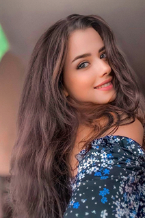Mariée ukrainienne daria de rivne avec Auburn cheveux, âge 27