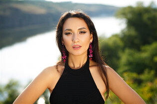 Ukrainian girl for marriage zhaklin from zaporozhye with Dark Brown hair age 33 photo-16