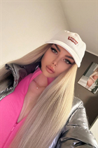 Belle femme allemande olga de kassel avec Blond cheveux 24 ans photo-12