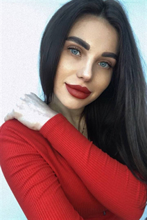 Ukrainian mail order bride alina from kiev with Light Brown hair age 29