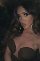 Bride from london dajana with Dark Brown hair age 28 photo-1