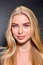 Dating ukrainian woman maryna from chernivtsi with Blonde hair age 22 photo-5