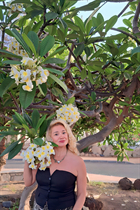 Jolie femme allemande nadezhda de berlin avec Blond cheveux 47 ans photo-15