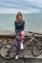 Perfect woman eugenia from barcelona with Blonde hair age 45 photo-4