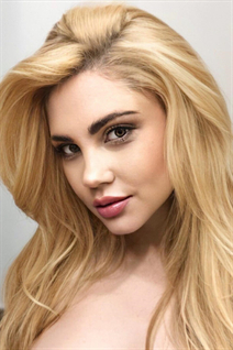 Ukrainian beauty hanna from kiev with Blonde hair age 35