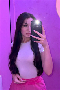 Beautiful ukrainian bride kateryna from lviv with Dark Brown hair age 23