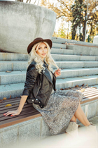 Linda chica ucraniana violetta de kharkov con pelo Rubio y edad 42 photo-3