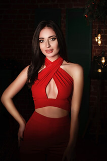 Women in ukraine valeria from zaporozhye with Black hair age 26