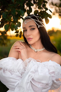 Ukranian bride irina from kyiv with Black hair age 45