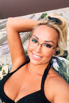 Slavic women nina from kiev with Blonde hair age 48 photo-5