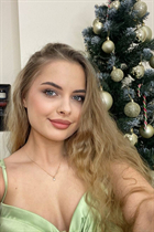 Pretty girl nadia from miami with Light Brown hair age 23 photo-25