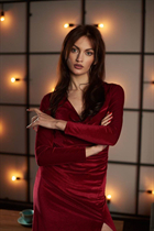 Date ukrainian girl olga from kiev with Dark Brown hair age 25 photo-2