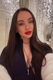 Superbe mariée ukrainienne diana de tyachiv avec Brunette cheveux, âge 31