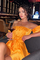 Chica ucraniana victoria de zaporozhye con pelo Marrón oscuro y edad 24 photo-9