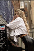 Belle fille allemande elina de hamburg avec Blond cheveux 31 ans photo-2