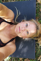 Hermosa chica ucraniana svetlana de kiev con pelo Rubio y edad 42 photo-12