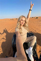 Jolie fille valeriia de richmond avec Blond cheveux, âge 26 photo-9