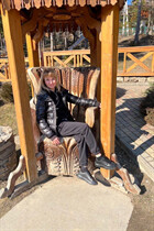 Ukrainian woman online larisa from dnepr with Blonde hair age 54 photo-4
