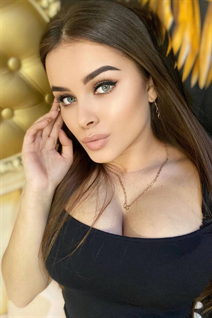 Femme ukrainienne pour le mariage ilona de vinnitsa avec Chatain clairs cheveux, âge 26