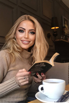 Dama de Ucrania yulia de kyiv con pelo Rubio y edad 48 photo-3
