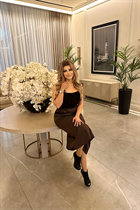 Sortir avec une femme allemande tatiana de berlin avec Chatain clairs cheveux 27 ans photo-4