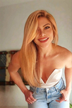 Perfect woman angela from fort lauderdale with Light Brown hair age 47 photo-30