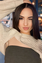 Ukrainian woman for dating kateryna from kiev with Light Brown hair age 20 photo-8