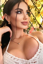Femme ukrainienne célibataire kateryna de odessa avec Brunette cheveux, âge 19 photo-1