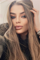 Femme parfaite tatiana de paris avec Chatain clairs cheveux, âge 40 photo-7