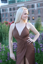 Jolie fille iryna de houston avec Blond cheveux, âge 41 photo-5