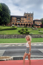 Bride from valencia elena with Blonde hair age 38 photo-11
