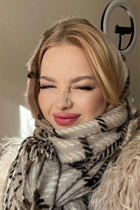 Pretty ukrainian lady uliana from paris with Blonde hair age 25 photo-12