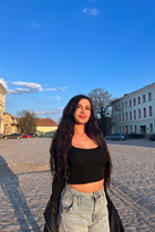 Deslumbrante novia ucraniana marina de khmelnitsky con pelo Negro y edad 32 photo-8