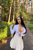 Dating a belarusian girl alexandra from minsk with Black hair age 25 photo-9