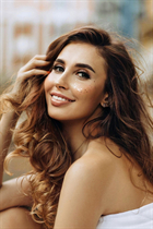 Belle femme ukrainienne nina de kiev avec Chatain clairs cheveux, âge 29 photo-1