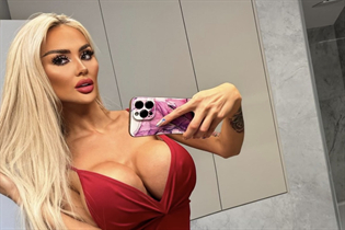 Beautiful czech girl elisabeth from prague with Blonde hair 26 years old photo-13