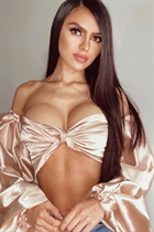 Cute Colombian woman paula from bogota with Black hair age 30 photo-1