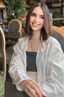 Ukrainian woman for dating kateryna from kiev with Light Brown hair age 20