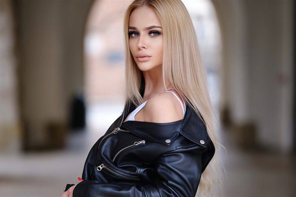 Beautiful Anna (23 y.o.) from Warsaw with Blonde hair - ID 321027 ...